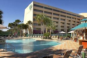 Doubletree Guest Suites pool