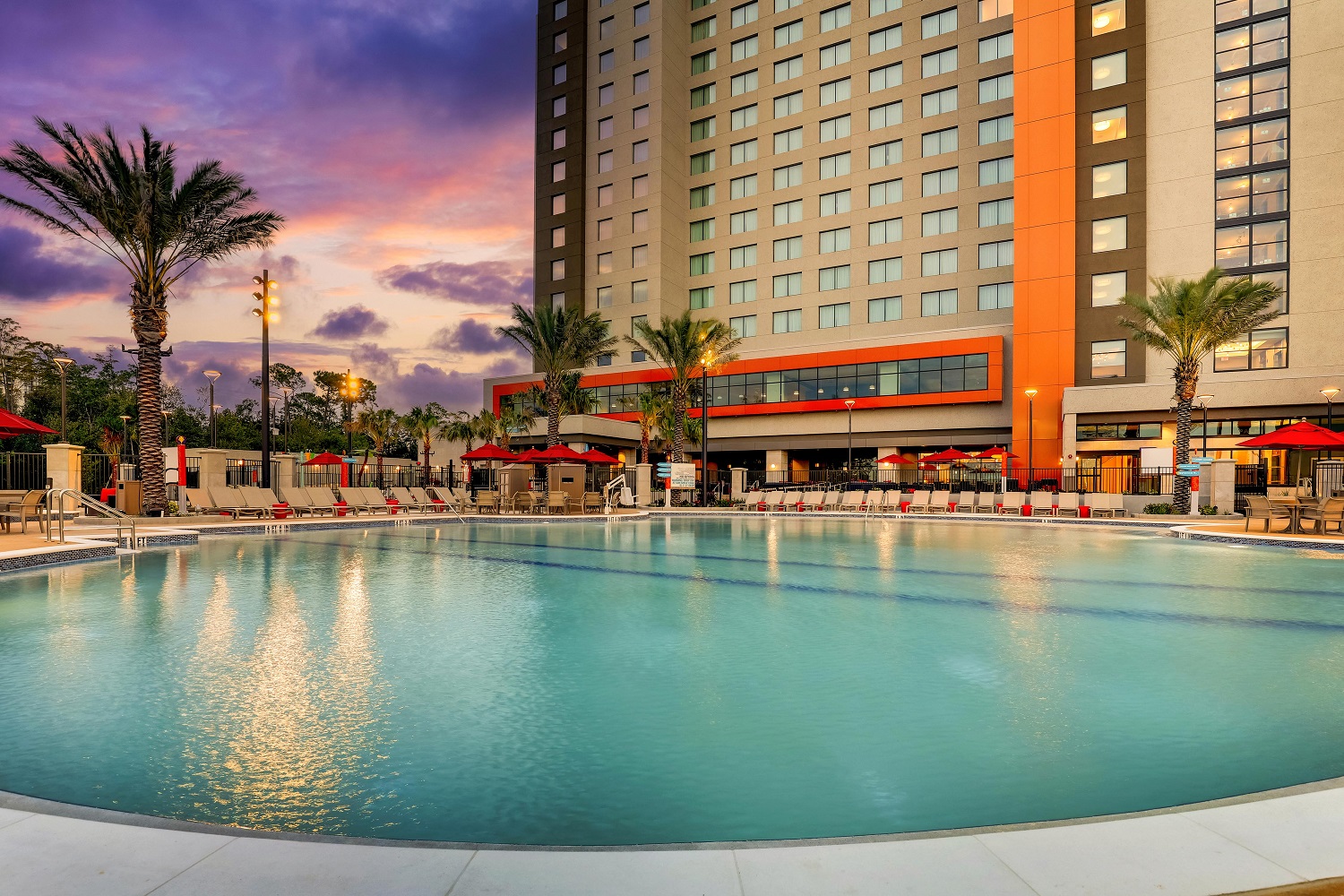 Orlando Hotel Suites, Theme Park Tickets & Shuttle
