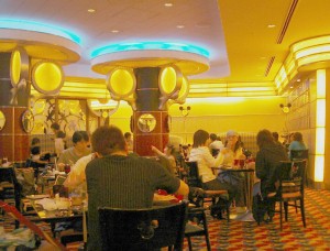 Dining room in Chef Mickey's.